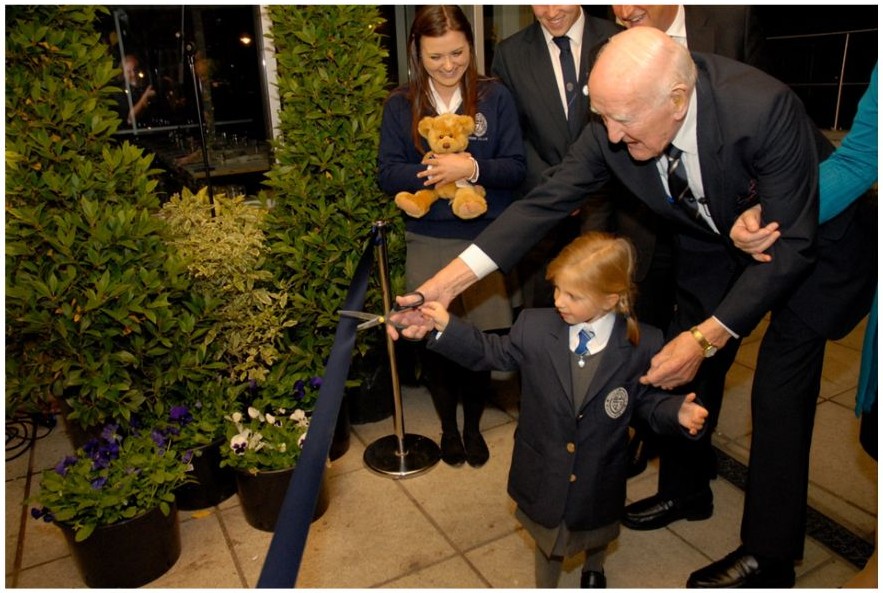 Mr Niall Nelson and Carlota Carioni